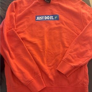 Nike women’s coral Sweatshirt